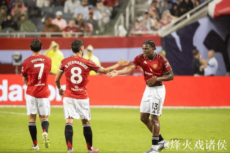 曼联4-4战平伯恩茅斯:B费1射1传斩获全场最高8.8分 曼联4-4战平伯恩茅斯:B费1射1传斩获全场最高8.8分